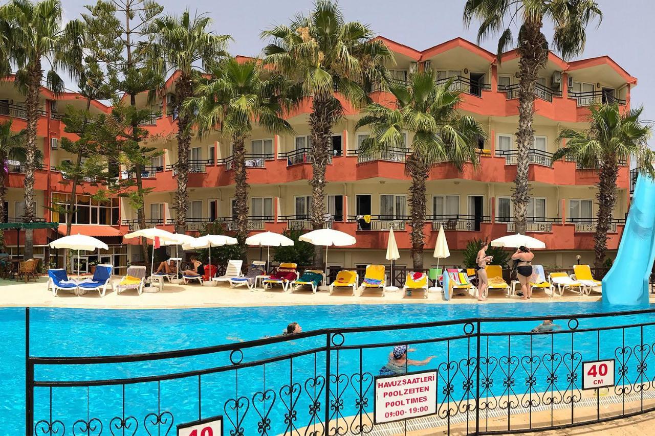 Semoris Hotel Side Exterior foto